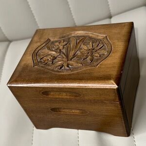 ANTIQUE Swiss M. Schwalb Black Forest Brienz Carved Music Trinket Jewelry Box EU